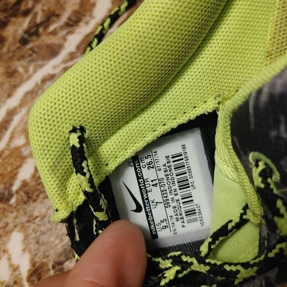 Nike women's Roshe run print running shoes sneaker size 9.5. 402 - Picture 12 of 13